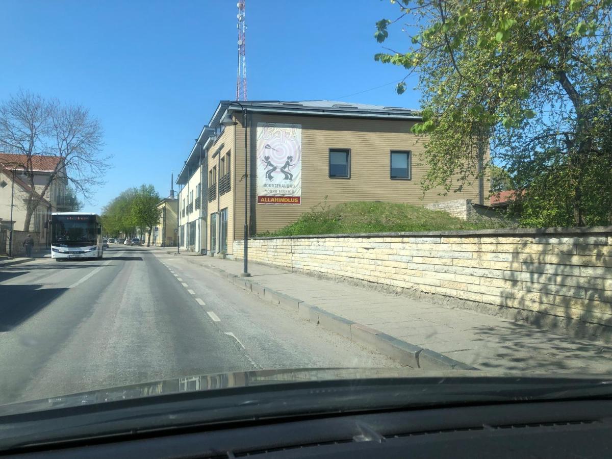 Kalevite Kodu 2-Toaline Apartment! Kuressaare Exterior photo